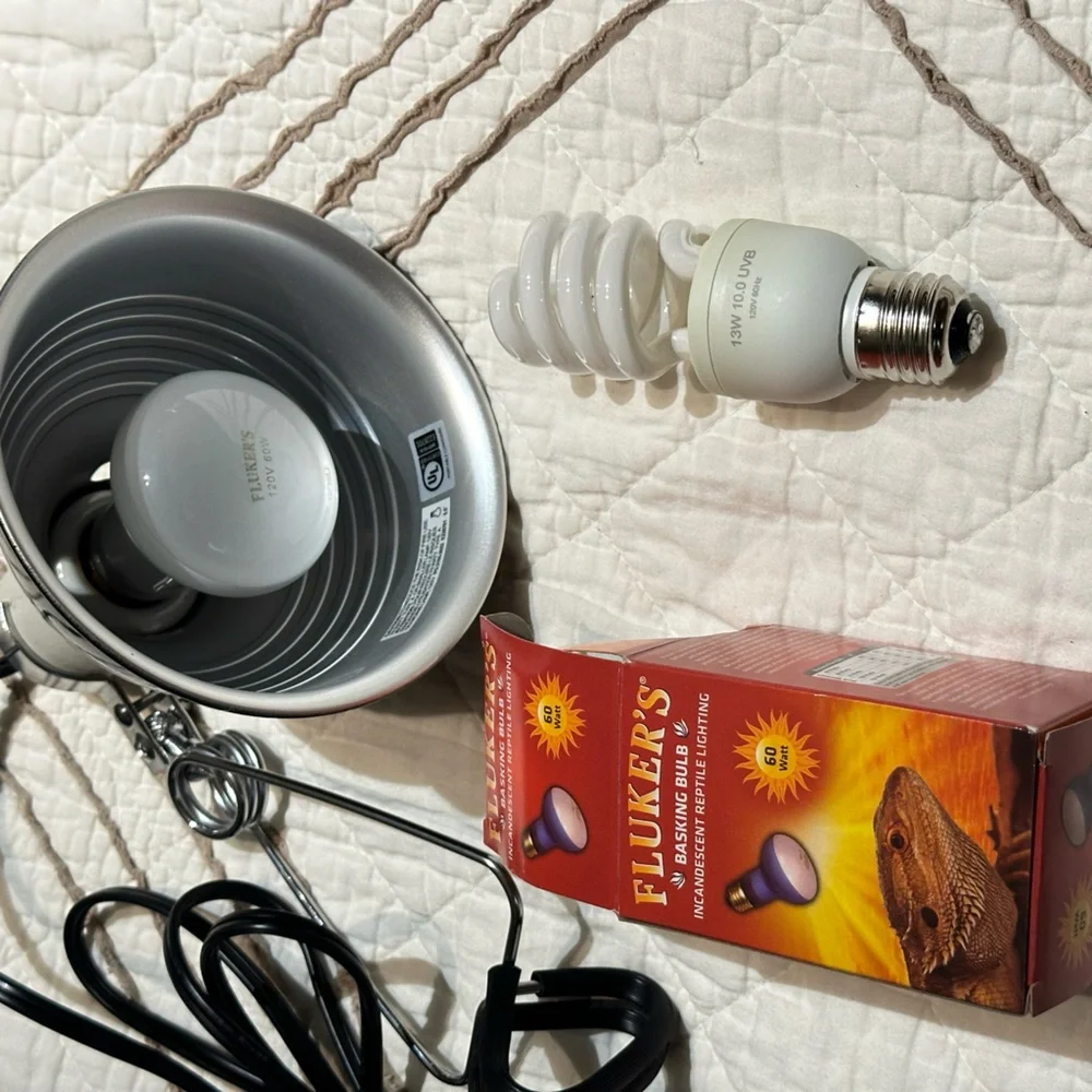 Fluker's Repta-Clamp Lamp, 5.5” | includes 2 bulbs (uvb and basking bulbs) |